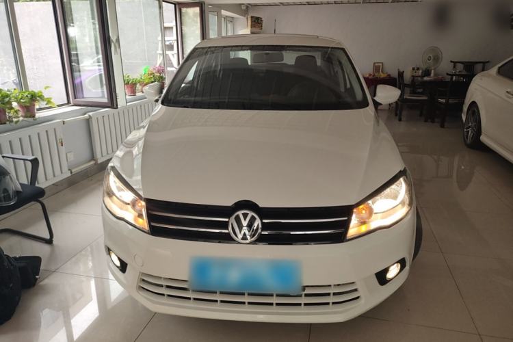 Used Volkswagen Jetta 2015 Value Edition 1.6L Automatic Comfort Version Front