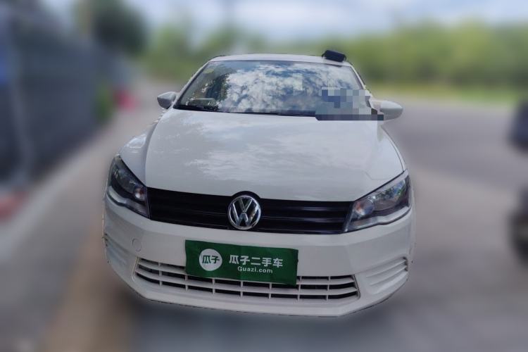 Used Volkswagen Jetta 2015 Value Edition 1.6L Manual Fashionable Style Front