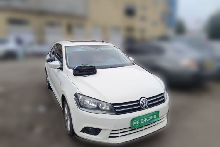 Used Volkswagen Jetta 2015 Value Edition 1.6L Automatic Comfort Version Front Right 45 Deg