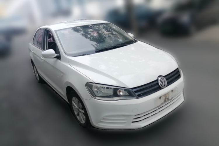 Used Volkswagen Jetta 2015 Zhuihui Edition 1.4L Manual Fashion Model Front Right 45 Deg