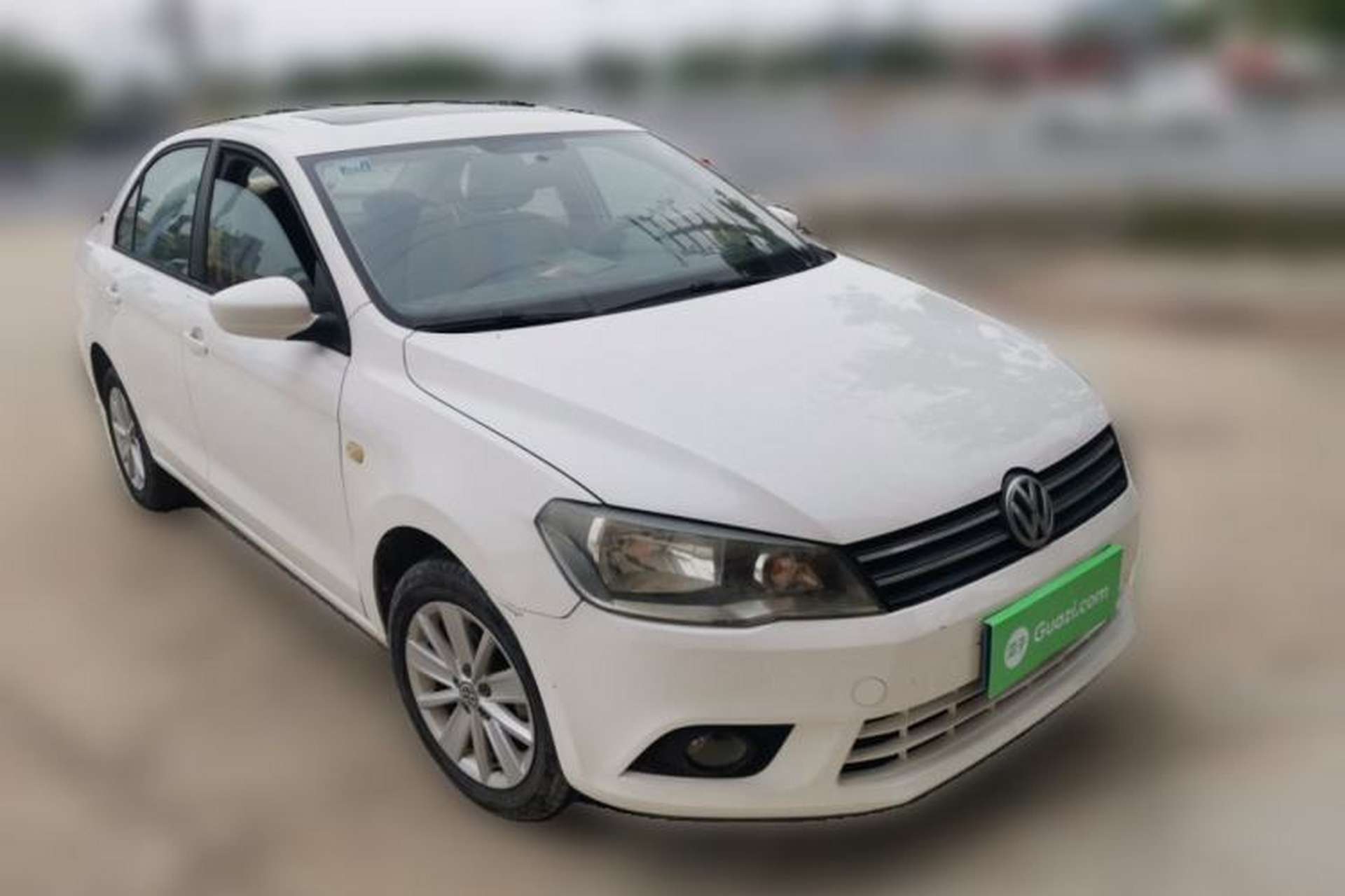 Used Volkswagen Jetta 2015 Value Edition 1.6L Automatic Comfort Version Front Right 45 Deg