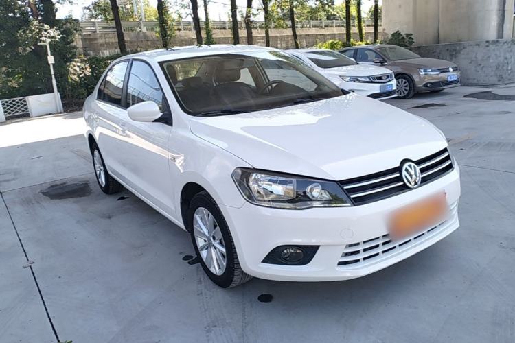 Used Volkswagen Jetta 2015 Zhuihui Edition 1.6L Manual Comfort Model Front Right 45 Deg