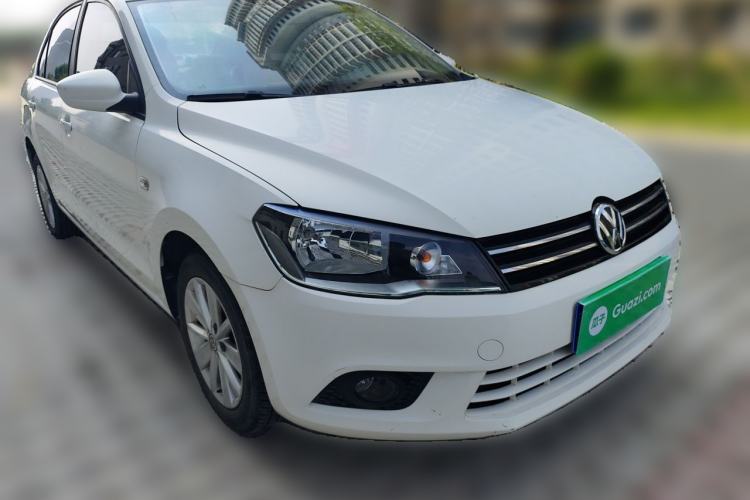 Used Volkswagen Jetta 2015 Zhihui Edition 1.4L Manual Comfort Model Front Right 45 Deg