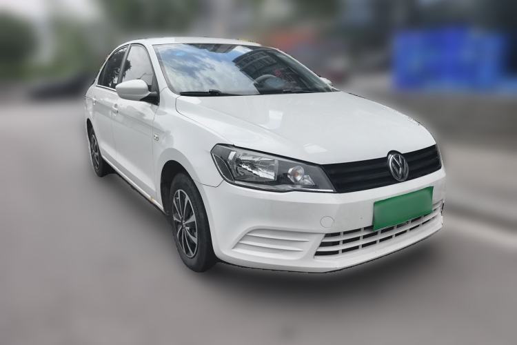 Used Volkswagen Jetta 2015 Value Edition 1.6L Automatic Fashion Version Front Right 45 Deg