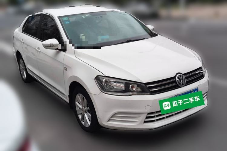 Used Volkswagen Jetta 2015 Value Edition 1.6L Automatic Fashion Version Front Right 45 Deg
