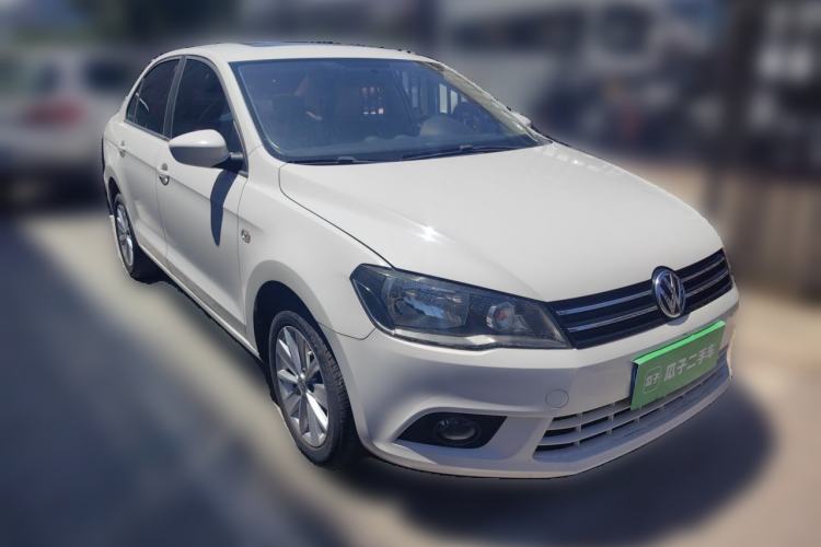 Used Volkswagen Jetta 2015 Zhuihui Edition 1.6L Manual Comfort Model Front Right 45 Deg