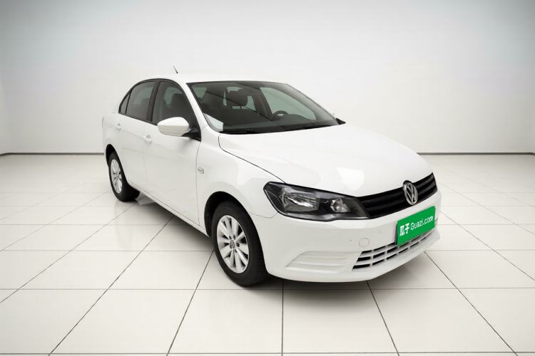 Used Volkswagen Jetta 2015 Value Edition 1.6L Automatic Fashion Version Front Right 45 Deg