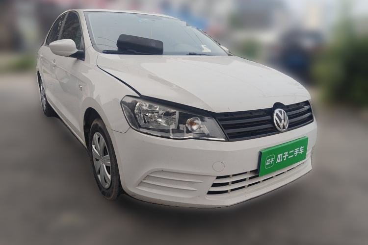 Used Volkswagen Jetta 2015 Zhuihui Edition 1.4L Manual Fashion Model Front Right 45 Deg