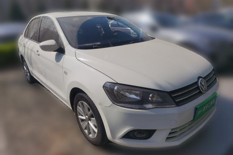 Used Volkswagen Jetta 2015 Value Edition 1.6L Automatic Comfort Version Front Right 45 Deg