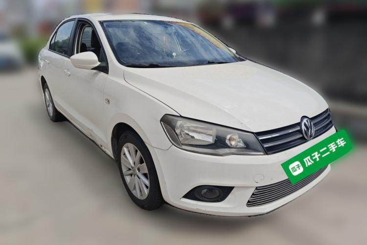 Used Volkswagen Jetta 2015 1.6L Automatic Comfort Model Front Right 45 Deg