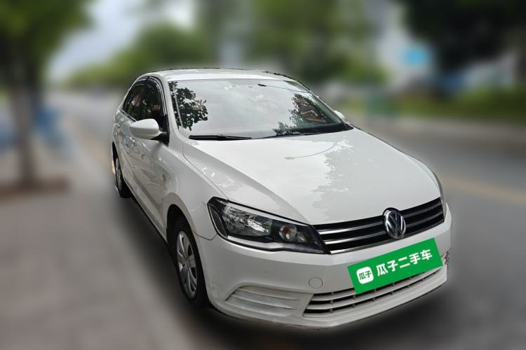 Used Volkswagen Jetta 2015 Zhuihui Edition 1.4L Manual Fashion Model Front Right 45 Deg