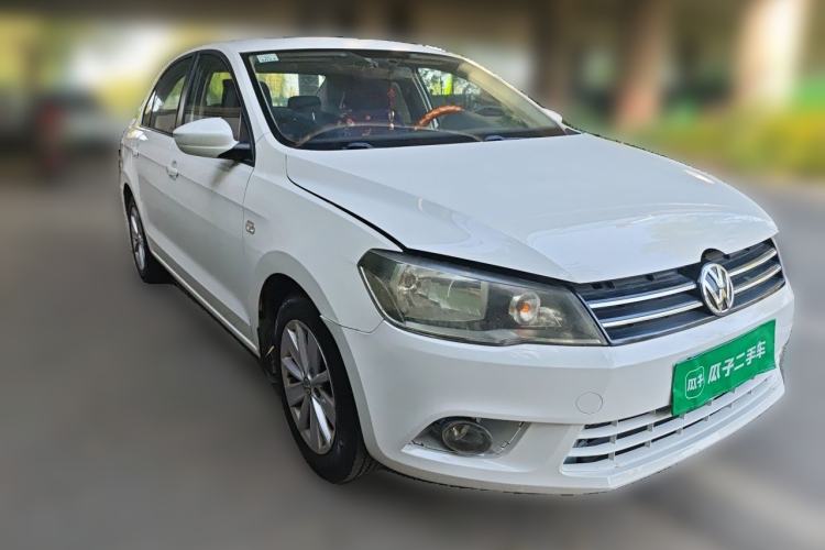 Used Volkswagen Jetta 2015 Value Edition 1.6L Automatic Comfort Version Front Right 45 Deg