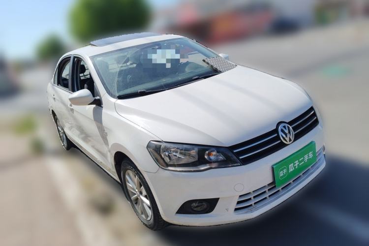 Used Volkswagen Jetta 2015 Zhuihui Edition 1.6L Manual Comfort Model Front Right 45 Deg
