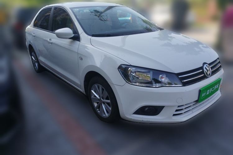 Used Volkswagen Jetta 2015 Value Edition 1.6L Automatic Comfort Version Front Right 45 Deg