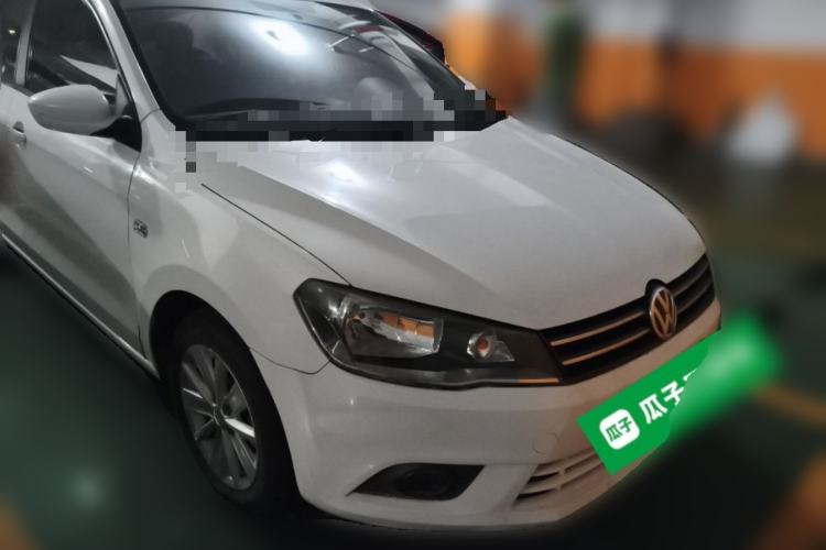 Used Volkswagen Jetta 2015 Value Edition 1.6L Automatic Comfort Version Front Right 45 Deg