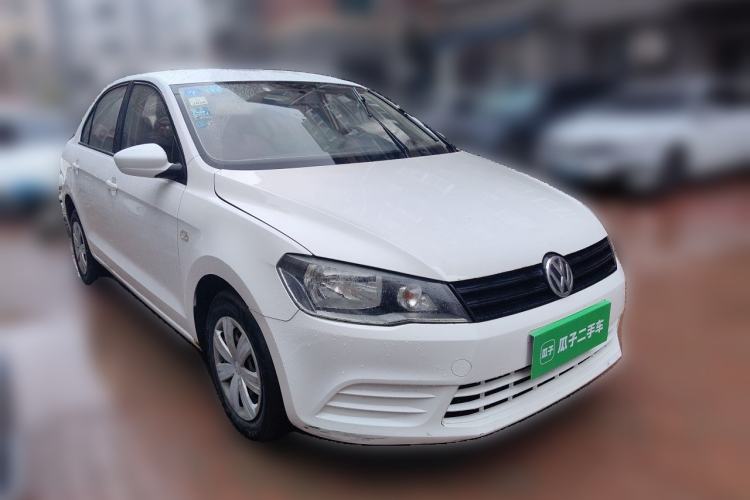 Used Volkswagen Jetta 2015 Value Edition 1.6L Automatic Fashion Version Front Right 45 Deg