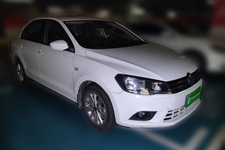 Used Volkswagen Jetta 2015 1.6L Automatic Comfort Model Front Right 45 Deg