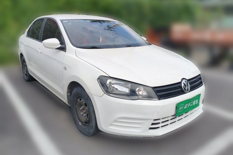 Used Volkswagen Jetta 2015 Zhuihui Edition 1.4L Manual Fashion Model Front Right 45 Deg