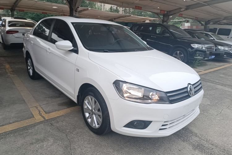 Used Volkswagen Jetta 2015 Zhuihui Edition 1.6L Manual Comfort Model Front Right 45 Deg