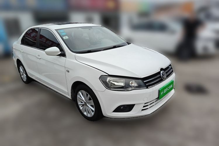 Used Volkswagen Jetta 2015 1.6L Automatic Comfort Model Front Right 45 Deg
