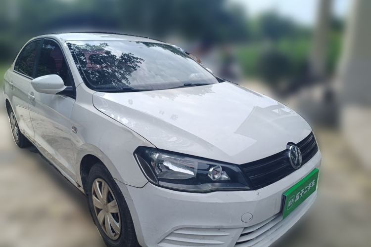 Used Volkswagen Jetta 2015 Zhuihui Edition 1.4L Manual Fashion Model Front Right 45 Deg