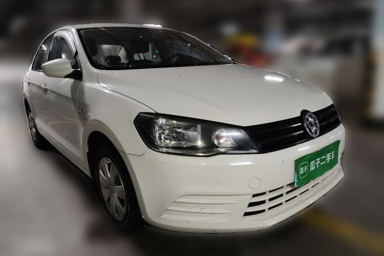 Used Volkswagen Jetta 2015 Zhuihui Edition 1.4L Manual Fashion Model Front Right 45 Deg