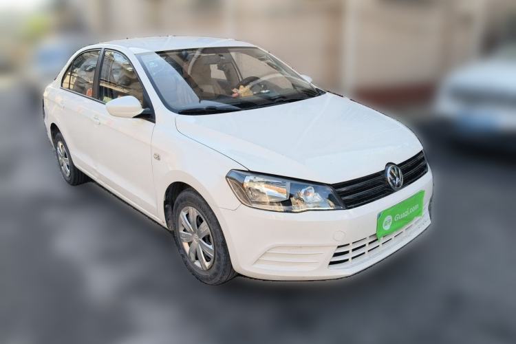 Used Volkswagen Jetta 2015 Value Edition 1.6L Automatic Fashion Version Front Right 45 Deg