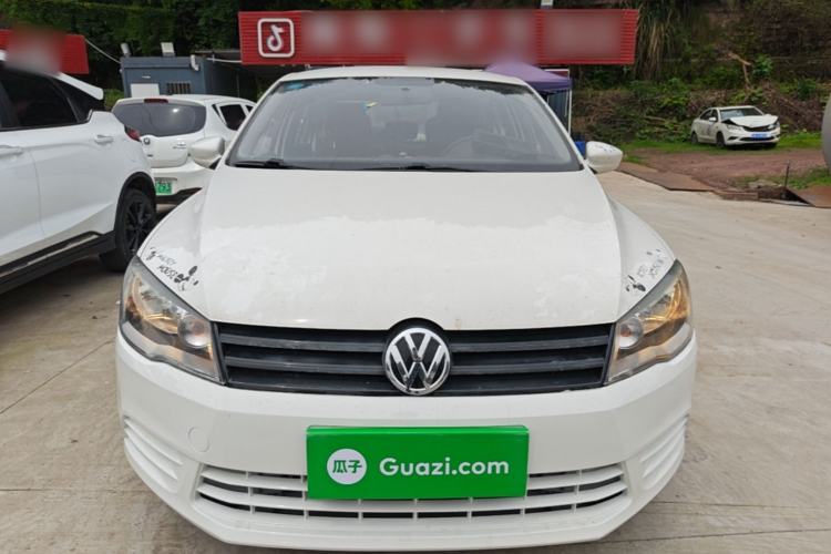 Used Volkswagen Jetta 2015 1.6L Manual Fashion Edition Front