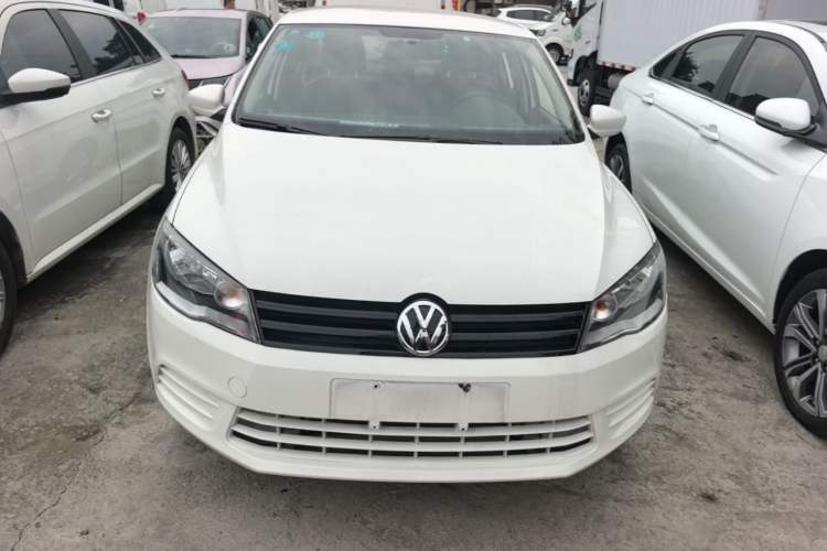 Used Volkswagen Jetta 2015 1.6L Automatic Fashion Model Front