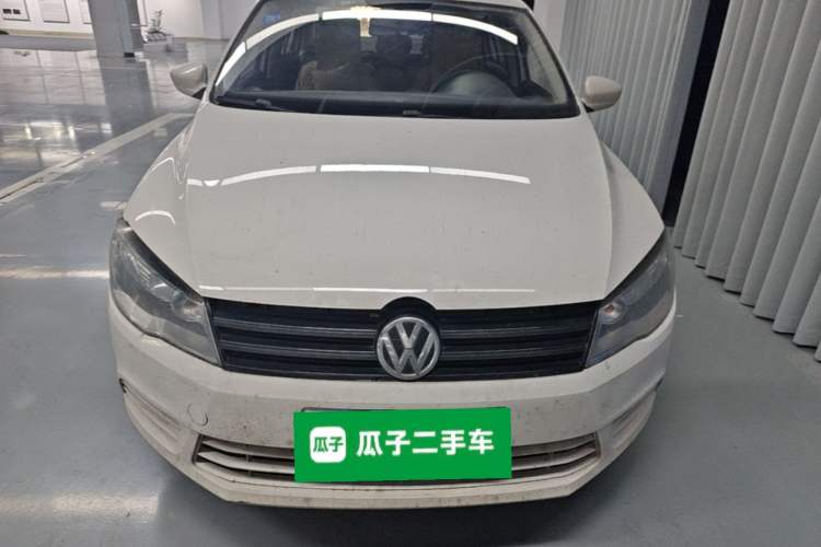 Used Volkswagen Jetta 2015 Value Edition 1.6L Manual Fashionable Style Front