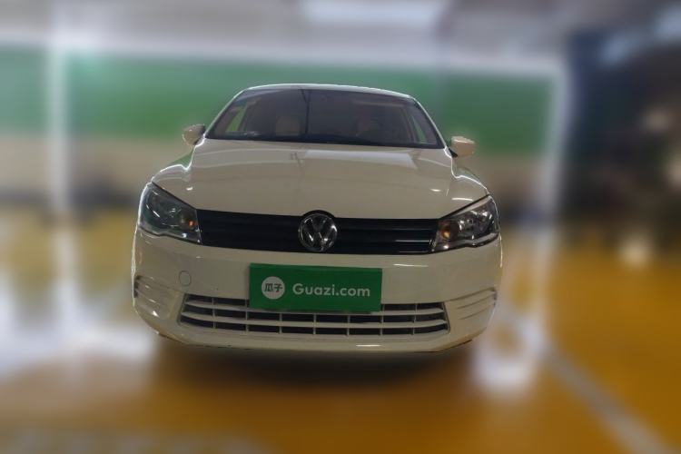 Used Volkswagen Jetta 2015 Value Edition 1.6L Manual Fashionable Style Front