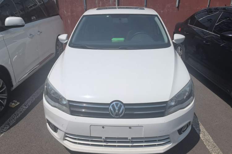 Used Volkswagen Jetta 2015 1.6L Automatic Luxury Model Front