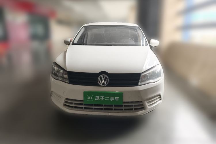 Used Volkswagen Jetta 2015 1.4L Manual Fashion Model Front