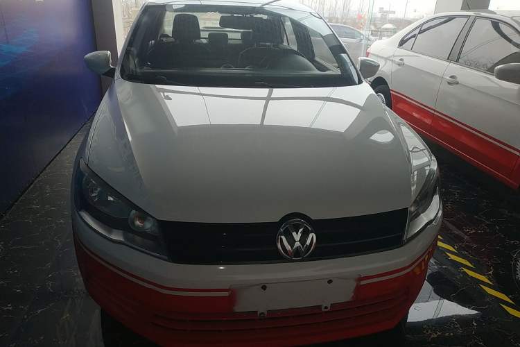 Used Volkswagen Jetta 2015 1.6L Automatic Fashion Model Front