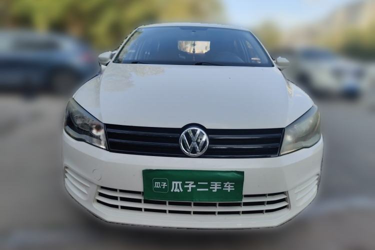 Used Volkswagen Jetta 2015 1.6L Manual Fashion Edition Front