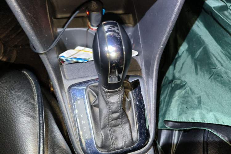 Used Volkswagen Jetta 2015 Value Edition 1.6L Automatic Fashion Version Gear Lever