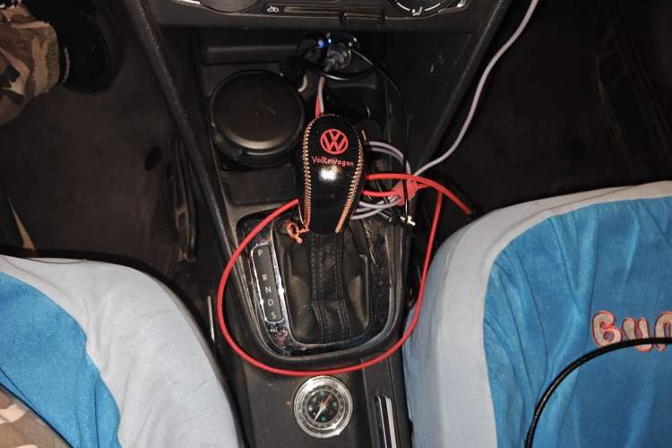 Used Volkswagen Jetta 2015 1.6L Automatic Comfort Model Gear Lever