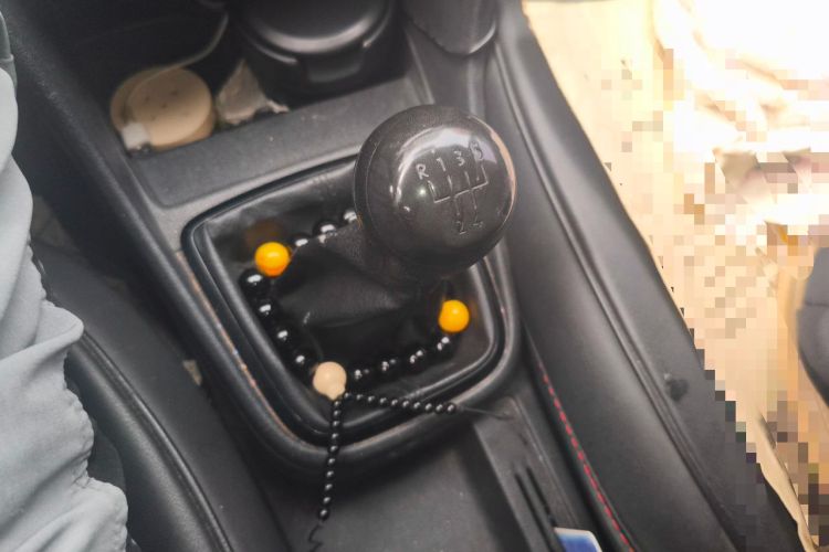 Used Volkswagen Jetta 2015 1.4L Manual Fashion Model Gear Lever
