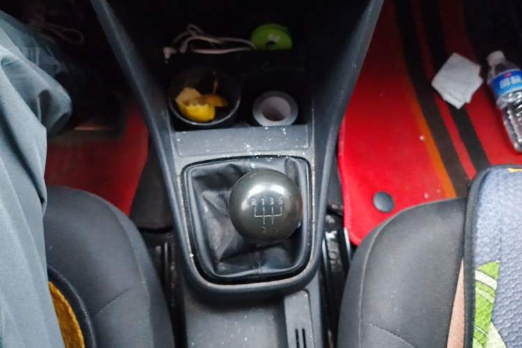 Used Volkswagen Jetta 2015 Zhuihui Edition 1.4L Manual Fashion Model Gear Lever