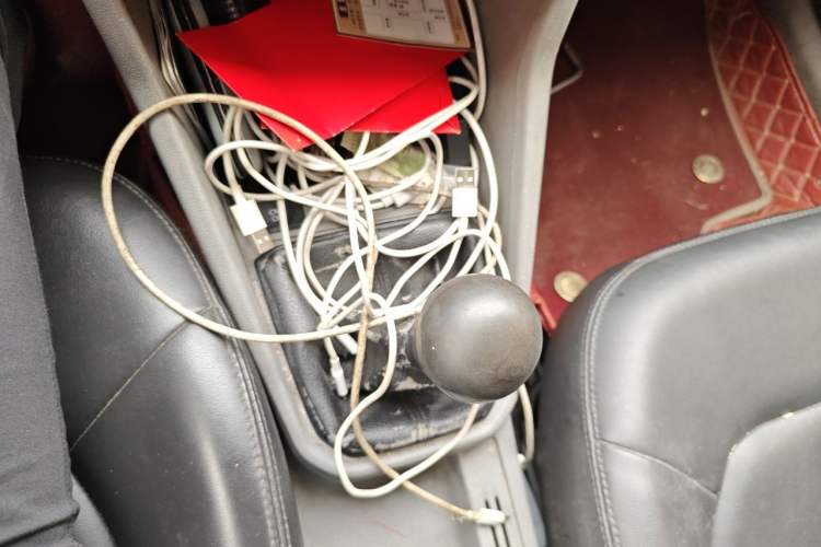 Used Volkswagen Jetta 2015 1.6L Manual Fashion Edition Gear Lever