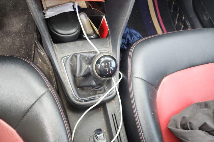 Used Volkswagen Jetta 2015 1.6L Manual Comfort Model Gear Lever