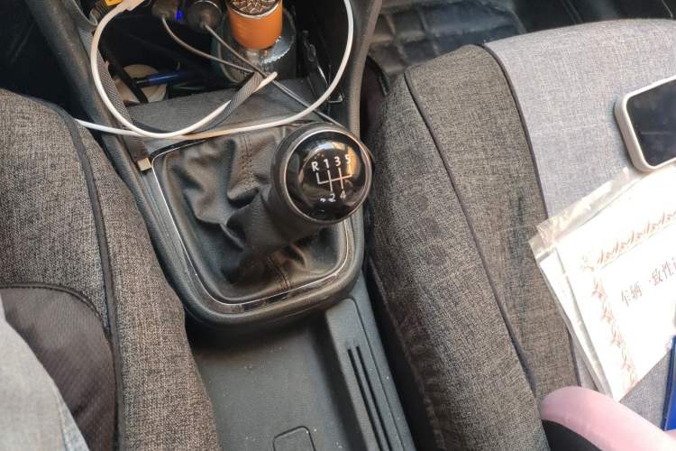 Used Volkswagen Jetta 2015 1.6L Manual Comfort Model Gear Lever
