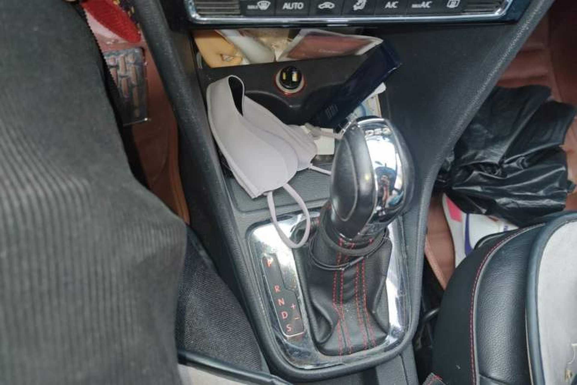 Used Volkswagen Jetta 2015 1.4TSI Automatic Sport Model Gear Lever