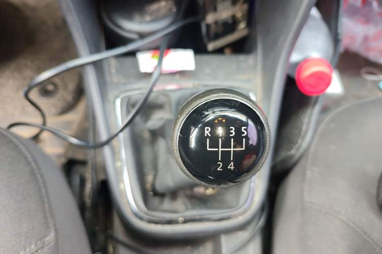 Used Volkswagen Jetta 2015 1.4L Manual Comfort Model Gear Lever