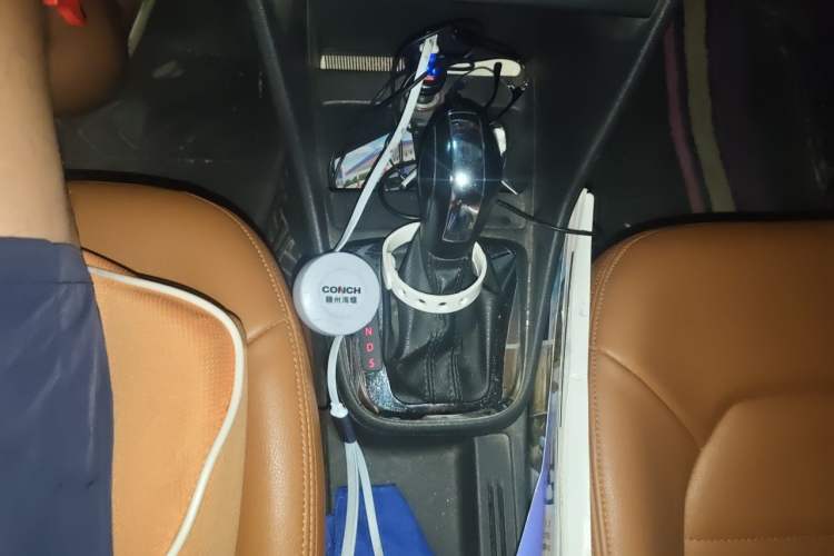 Used Volkswagen Jetta 2015 Value Edition 1.6L Automatic Fashion Version Gear Lever