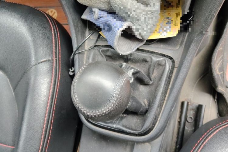 Used Volkswagen Jetta 2015 1.4L Manual Fashion Model Gear Lever