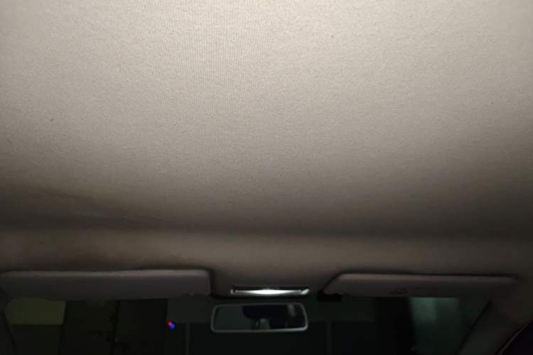 Used Volkswagen Jetta 2015 Value Edition 1.6L Manual Fashionable Style Headliner