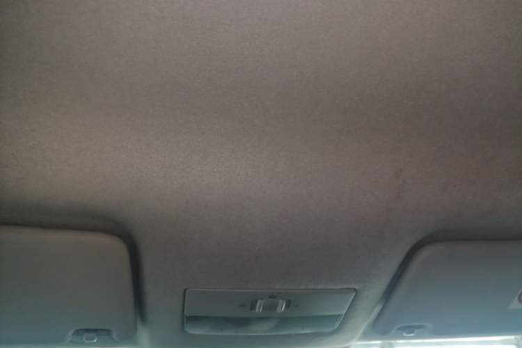 Used Volkswagen Jetta 2015 1.4L Manual Fashion Model Headliner