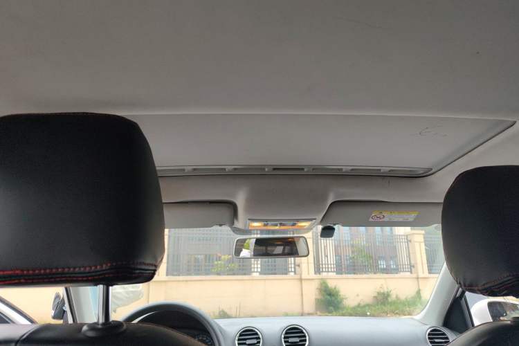 Used Volkswagen Jetta 2015 Zhuihui Edition 1.6L Manual Comfort Model Headliner