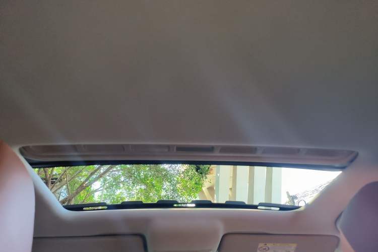 Used Volkswagen Jetta 2015 Zhuihui Edition 1.6L Manual Comfort Model Headliner
